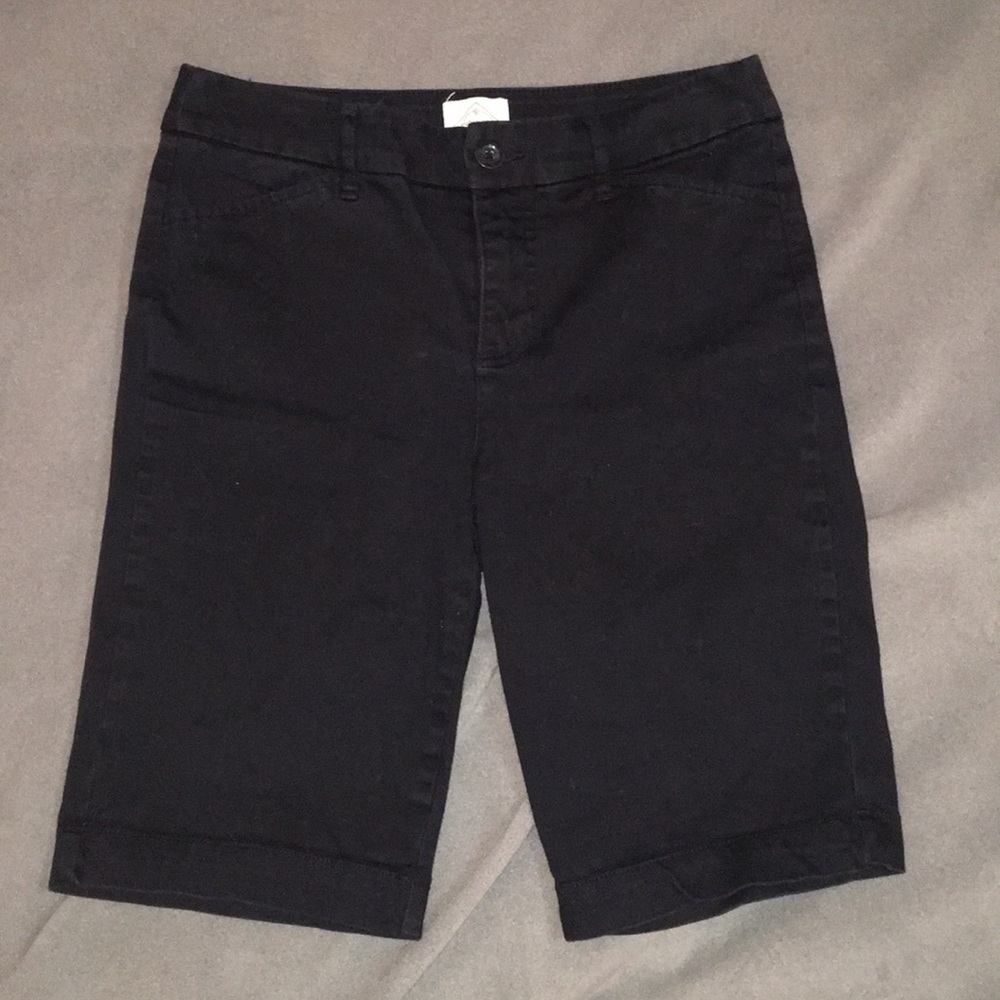 Mid thigh black shorts from St. John’s Bay